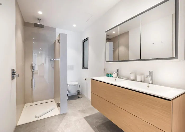 Semesterbostad Infinity 1-7 Luxe Sea View 2b *