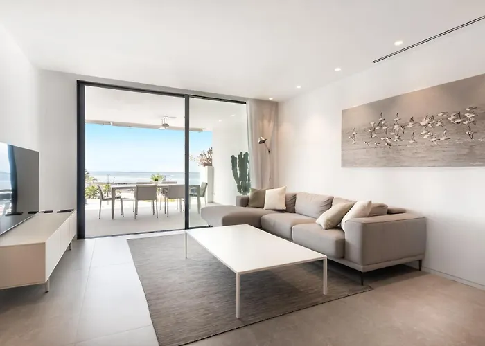 Infinity 1-7 Luxe Sea View 2b