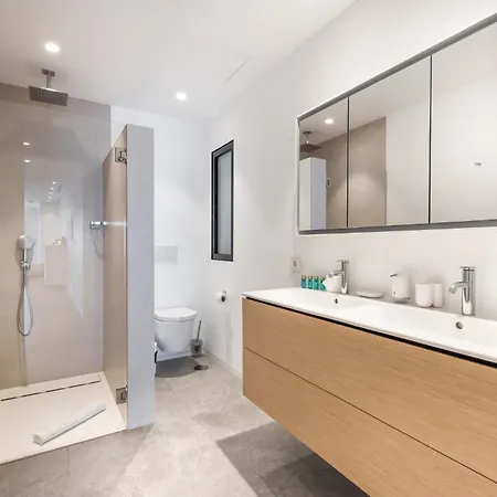 בית נופש Infinity 1-7 Luxe Sea View 2b *